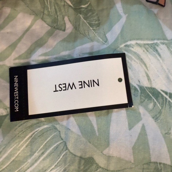 Nine West Blush and Cream Atwell Tote - New, tags removed - Picture 2 of 10